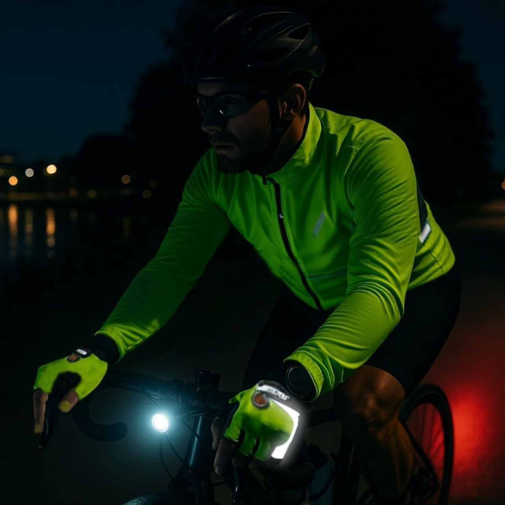 Top 5 Night Visibility Mistakes Walkers and Cyclists Make