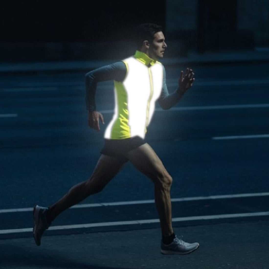 Reflective Gilet: The Must-Have Safety Gear for Night-Time Cyclists and Runners